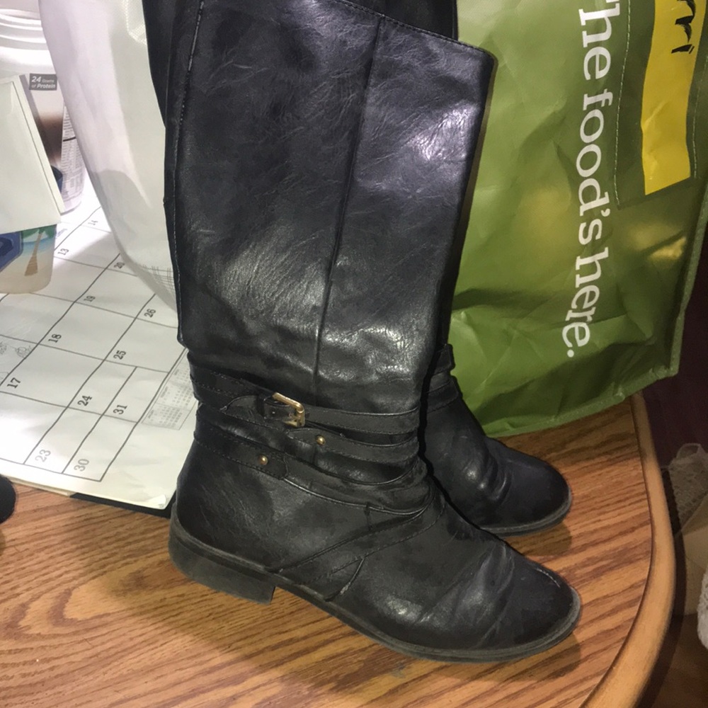 Zip up boots